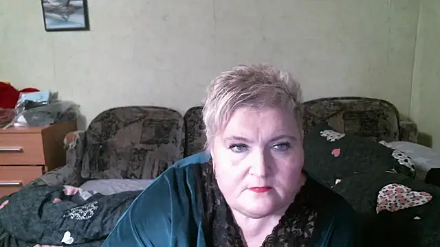 Lana555 Adlı Modelin Canlı XXX Sohbeti