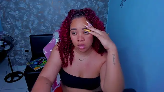 AngelaCoffee Adlı Modelin Canlı XXX Sohbeti