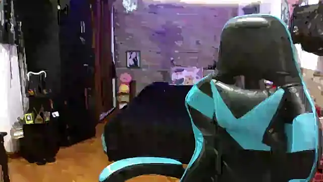 AngelaQueen_のライブXXXチャット