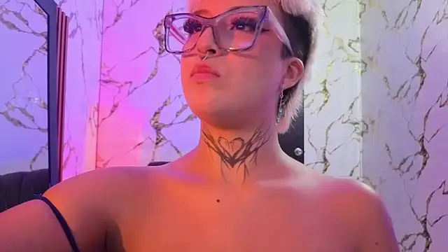 Rebeka-baker 라이브 XXX 채팅