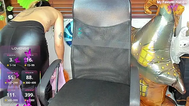 DestinyHills: απευθείας συνομιλία ΧΧΧ