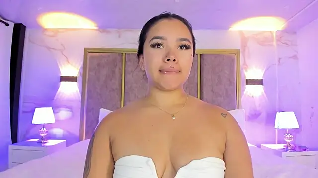 MarianaGarciaa__ লাইভ XXX চ্যাট