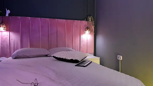 riley_bensongh Adlı Modelin Canlı XXX Sohbeti