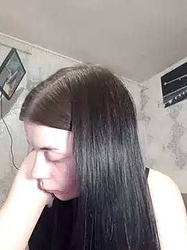 JhonSHelBy7LuNa élő XXX-chatje