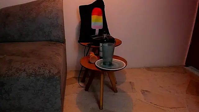 bloom_apple Webcam show