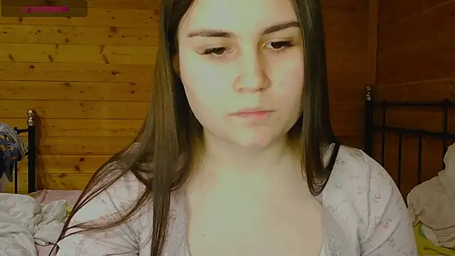 LucyMurのライブXXXチャット