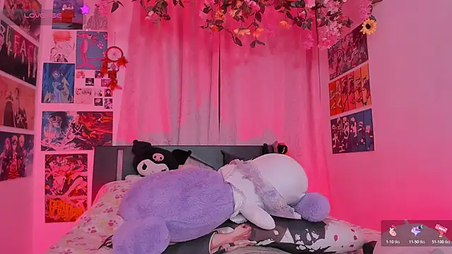 XXX chat uživo modela MissCurvyTop