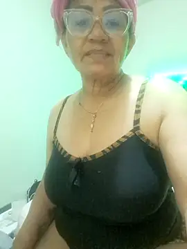 Vickyfox_ Chat XXX in diretta