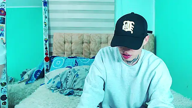 Pertunjukan Kamera Web _justinmoon2