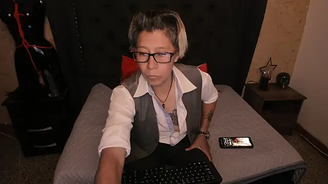 Chat XXX en directo de Kali_Panther