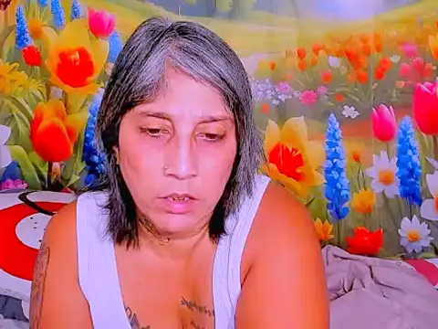 indianroxy: απευθείας συνομιλία ΧΧΧ