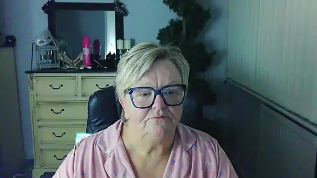 Chatroom XXX en direct de BridgetBlueEyes