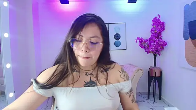 Czat XXX na żywo – Isa_reel