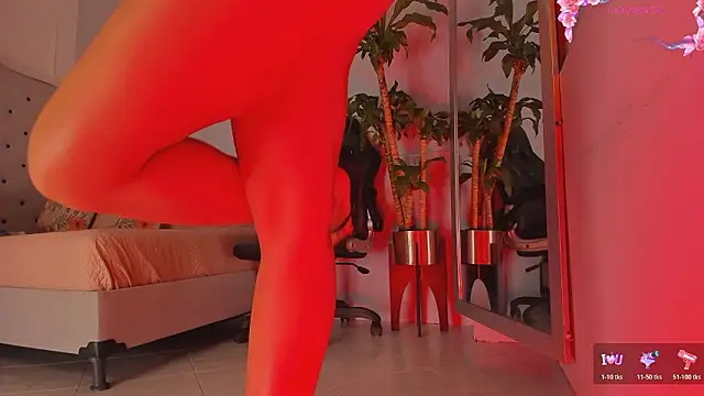 Chat +18 de charlotte__grey ao vivo