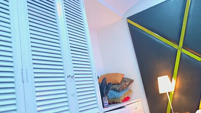 Adel_Nesbiit Chat XXX in diretta