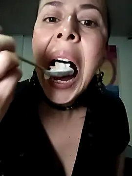 Czat XXX na żywo – salomee