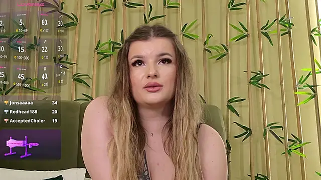 Chatroom XXX en direct de EmilyWess