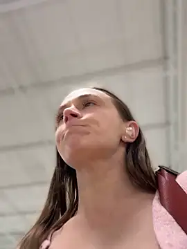 lunagirl13: διαδικτυακό σόου στην κάμερα