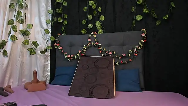 XXX chat uživo modela Delilah_85