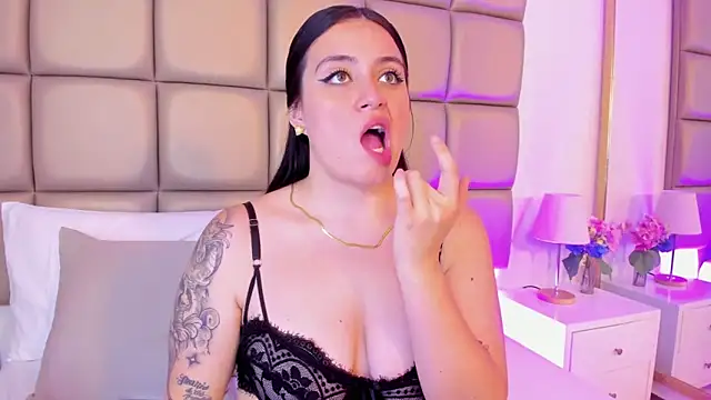 Chat +18 de annybentleii ao vivo