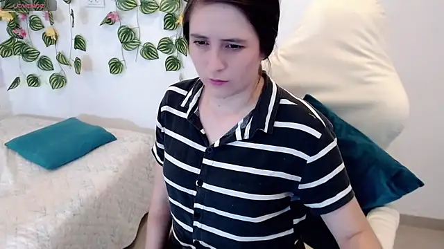 tania_sweet__'s Live XXX Chat