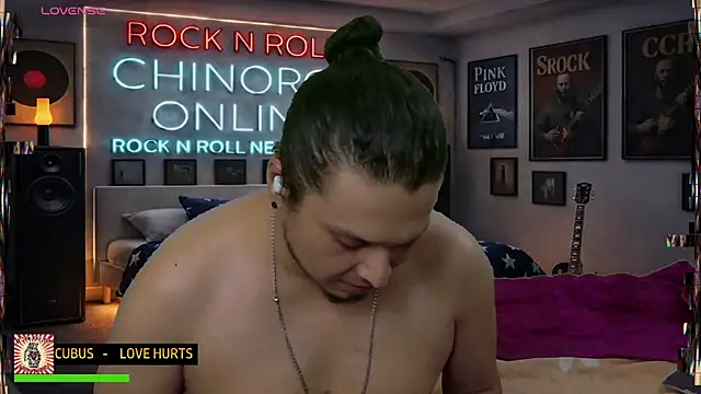 chino_roz's Live XXX Chat