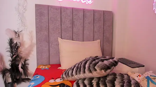 jacobss_gh Adlı Modelin Canlı XXX Sohbeti