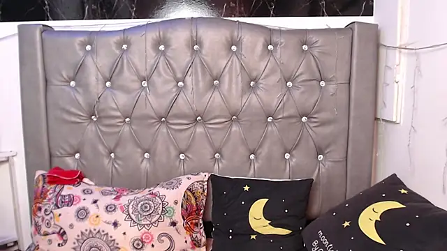 LAILAGUMMY Adlı Modelin Canlı XXX Sohbeti