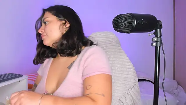 susy_angel élő XXX-chatje