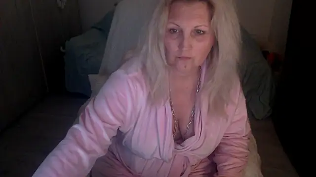 Czat XXX na żywo – Divineblond