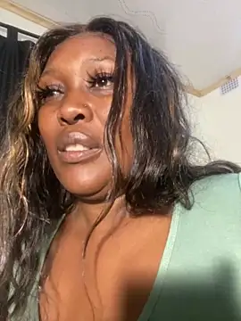 Czat XXX na żywo – Cardiebae89