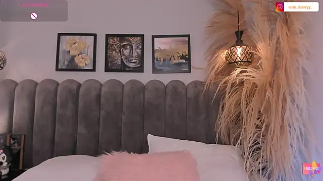 cute__cherry_: онлайн-секс-чат