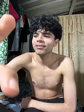 Axel-Mejia 即時 XXX 聊天