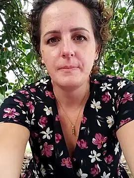 emiliemilf Live XXX-chat