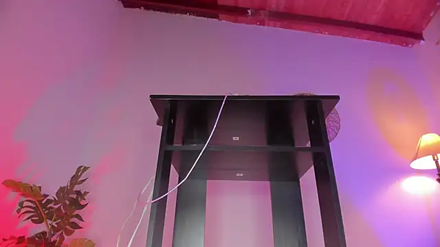 hot_booty_ Chat XXX in diretta