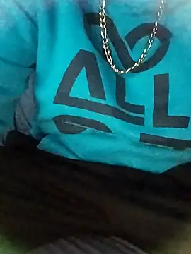 LoGanDiamond: διαδικτυακό σόου στην κάμερα