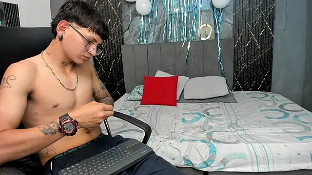 Webkamerová show thebaby_col