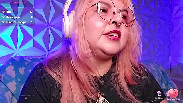 Czat XXX na żywo – Satyn_doll