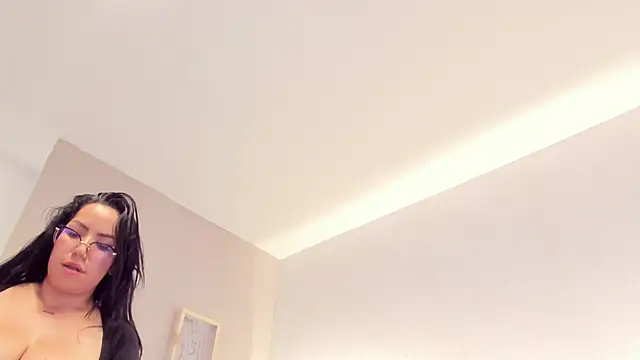 angeline_blake_ Show in webcam