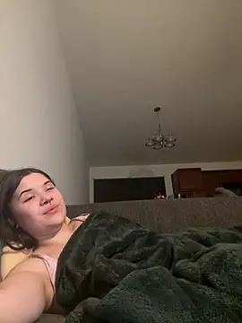 Jynx420friendly Adlı Modelin Canlı XXX Sohbeti