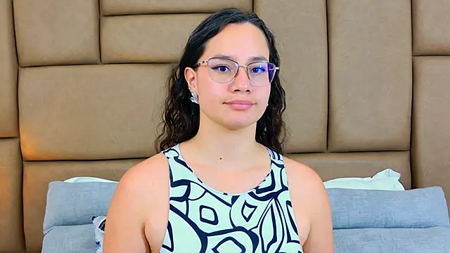 Онлайн чат XXX EmmaRicco