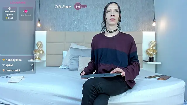 Онлайн чат XXX Hecatee_77