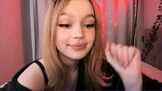 MiaRanki's Live XXX Chat