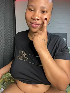 แชท XXX สดของ DrippinCaramelCutie