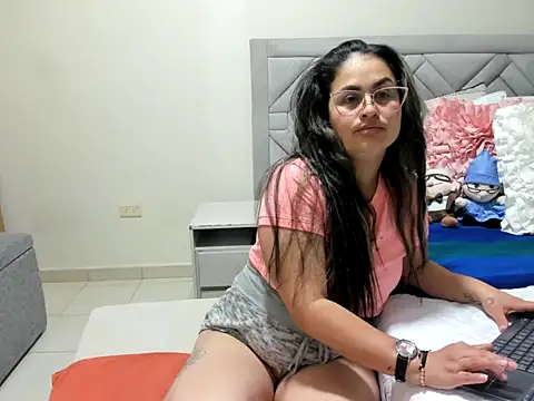 Chat +18 de lauren-daniel ao vivo