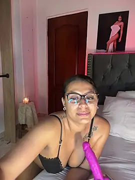 ema_zoe 라이브 XXX 채팅