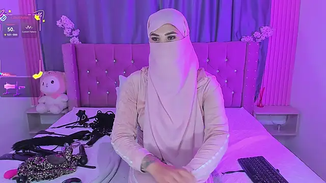 Nayla-Mouna Webcam-Show