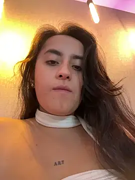 Antonella_Julieta Show Webcam