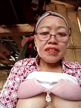 Agnes-baby's Live XXX Chat