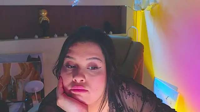 Malika_uAngel 即時 XXX 聊天